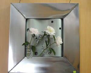 tableau végétalisé carré artisanal en zinc