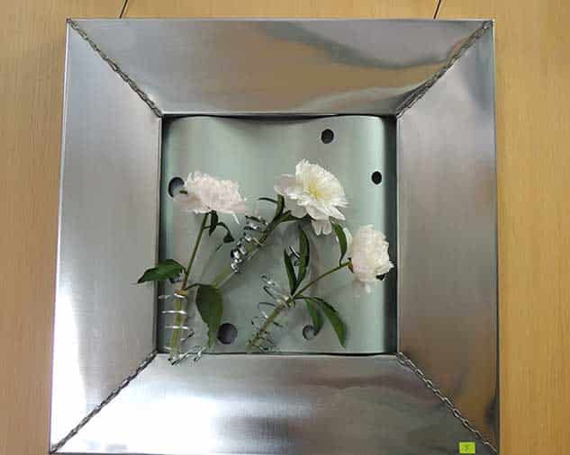 tableau végétalisé carré artisanal en zinc